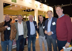 Een onderonsje tussen Hans Versteegh (NOW Organic), Pieter Dirven (De Smaakspecialist), Allard Bakker (De Groene Weg), Paul van Schijndel (Rhumveld Winter & Konijn), Gerard Versteegh (Tradin Organic) en Karst Kooistra (Tradin Organic en Landgoed Bleijendijk).